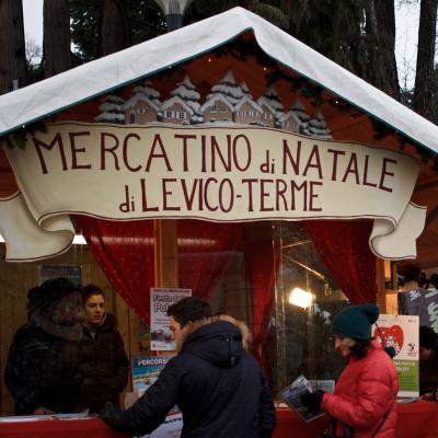 Christkindlmarkt in Löweneck - Levico Terme