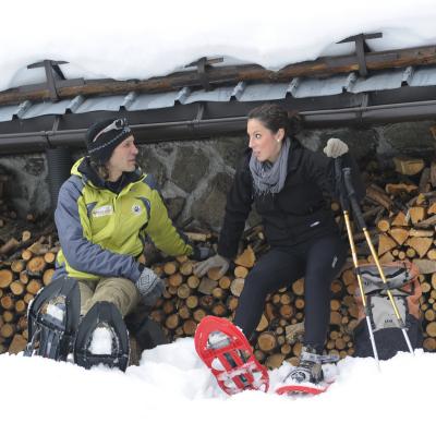 Snowshoes and skiing 